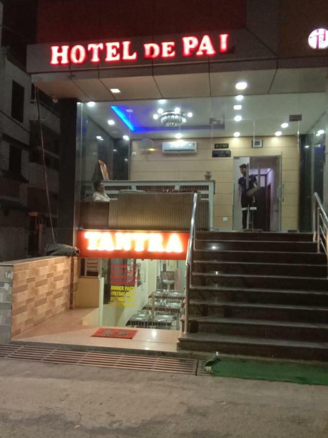 Adb Rooms Hotel De Pal Варанаси Екстериор снимка
